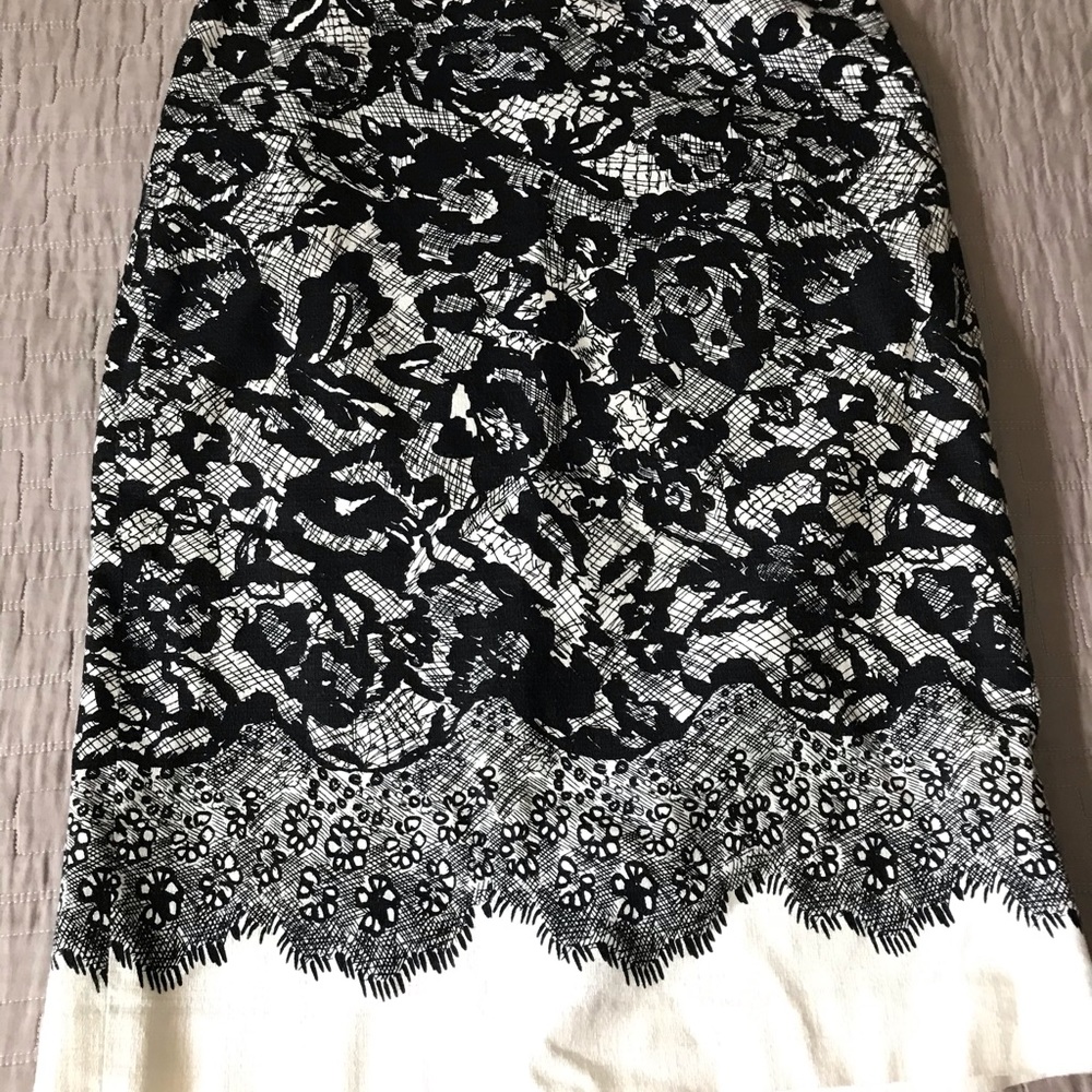 Ann Taylor lace print skirt